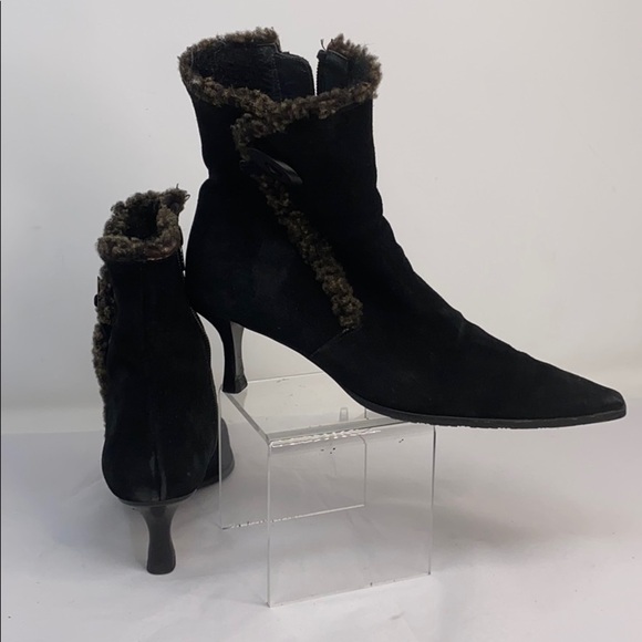 Stuart Weitzman Sz 6N Black Suede Shearling Boots - Picture 8 of 8